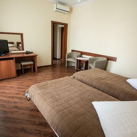 Karpaty Hotel Khust Eksteriør billede