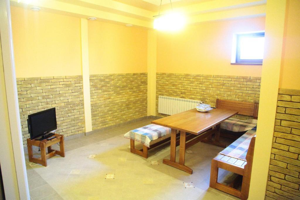 Karpaty Hotel Khust Eksteriør billede