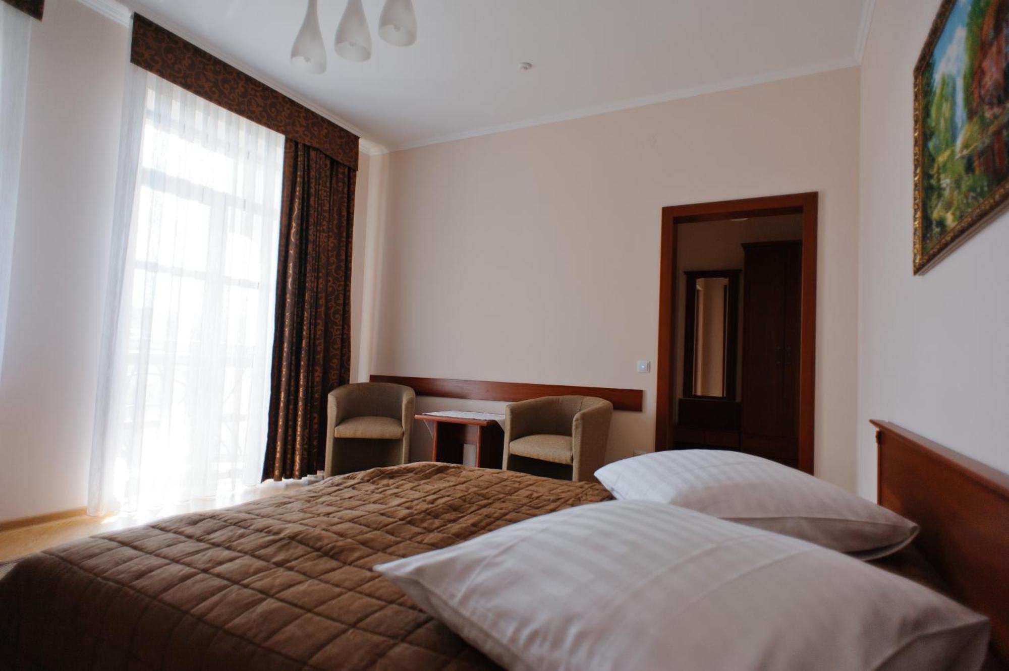 Karpaty Hotel Khust Eksteriør billede