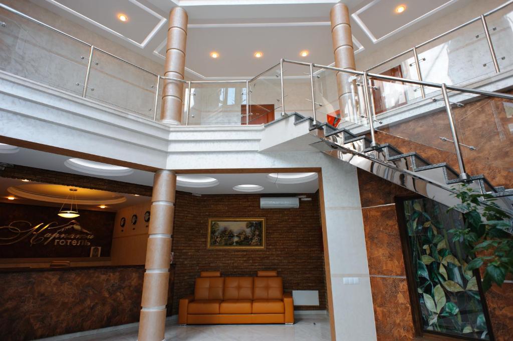 Karpaty Hotel Khust Eksteriør billede