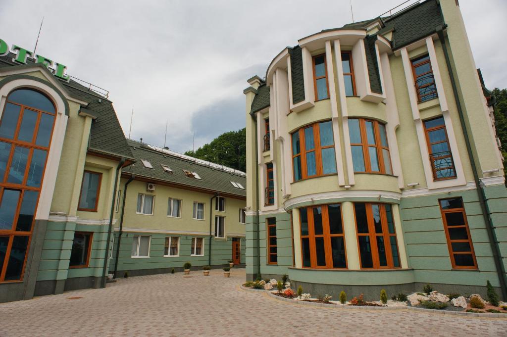 Karpaty Hotel Khust Eksteriør billede