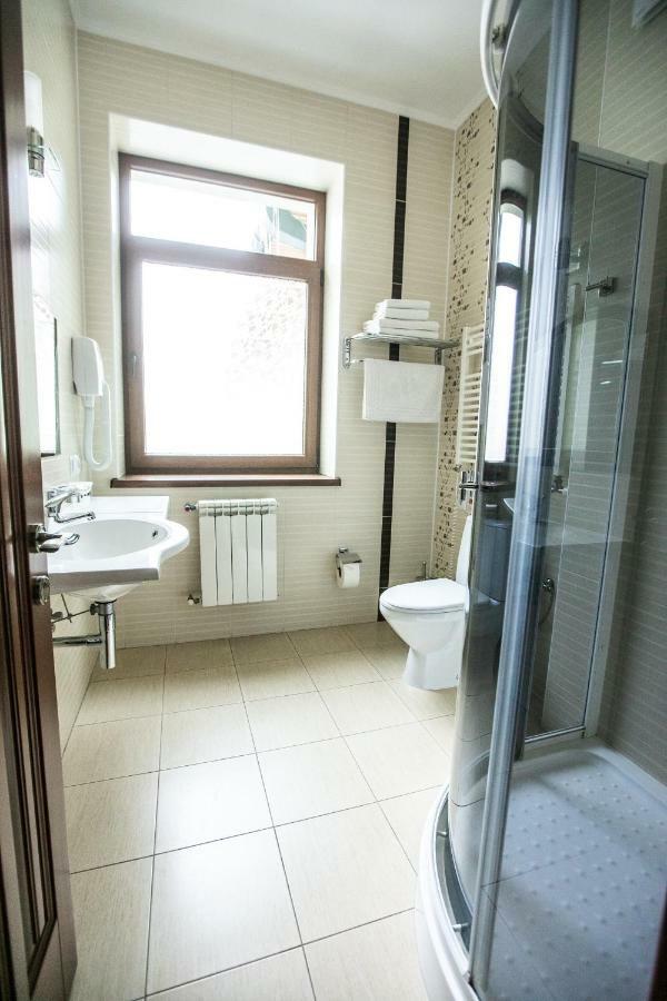 Karpaty Hotel Khust Eksteriør billede