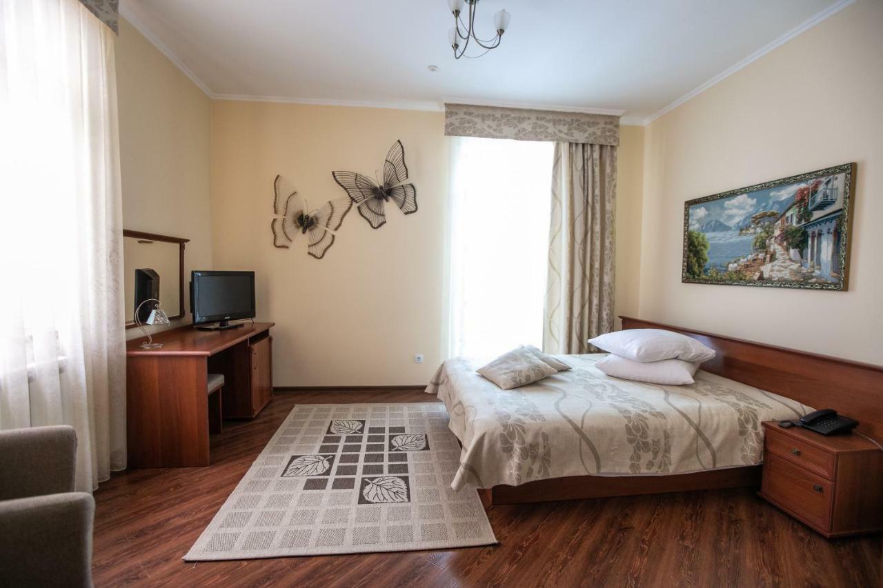 Karpaty Hotel Khust Eksteriør billede